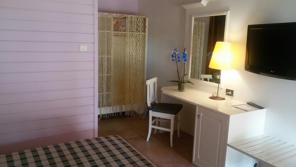 Motel 7 Laghi Castelletto Di Branduzzo Kültér fotó